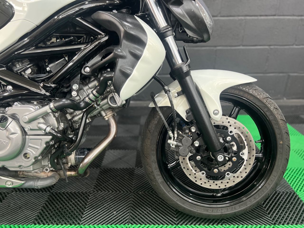 Used Suzuki Gladius 650 for sale - 78434802: Photo 14