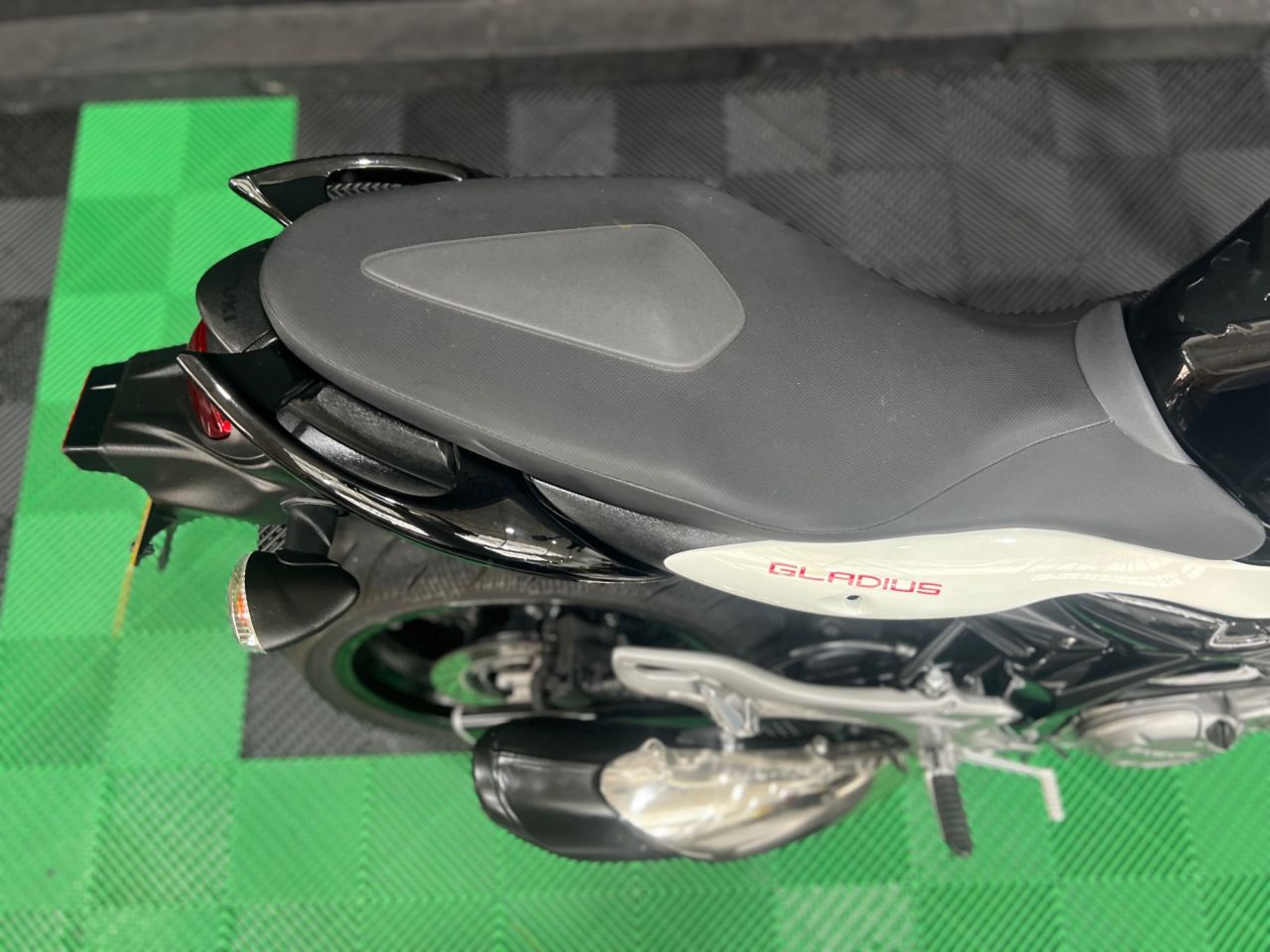 Used Suzuki Gladius 650 for sale - 78434802: Photo 15