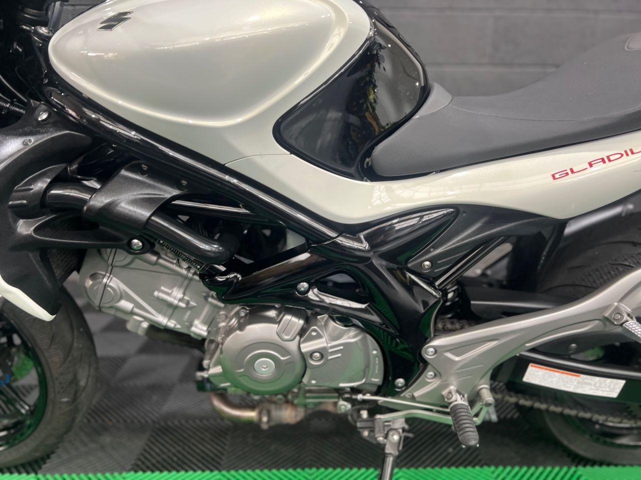 Used Suzuki Gladius 650 for sale - 78434802: Photo 19