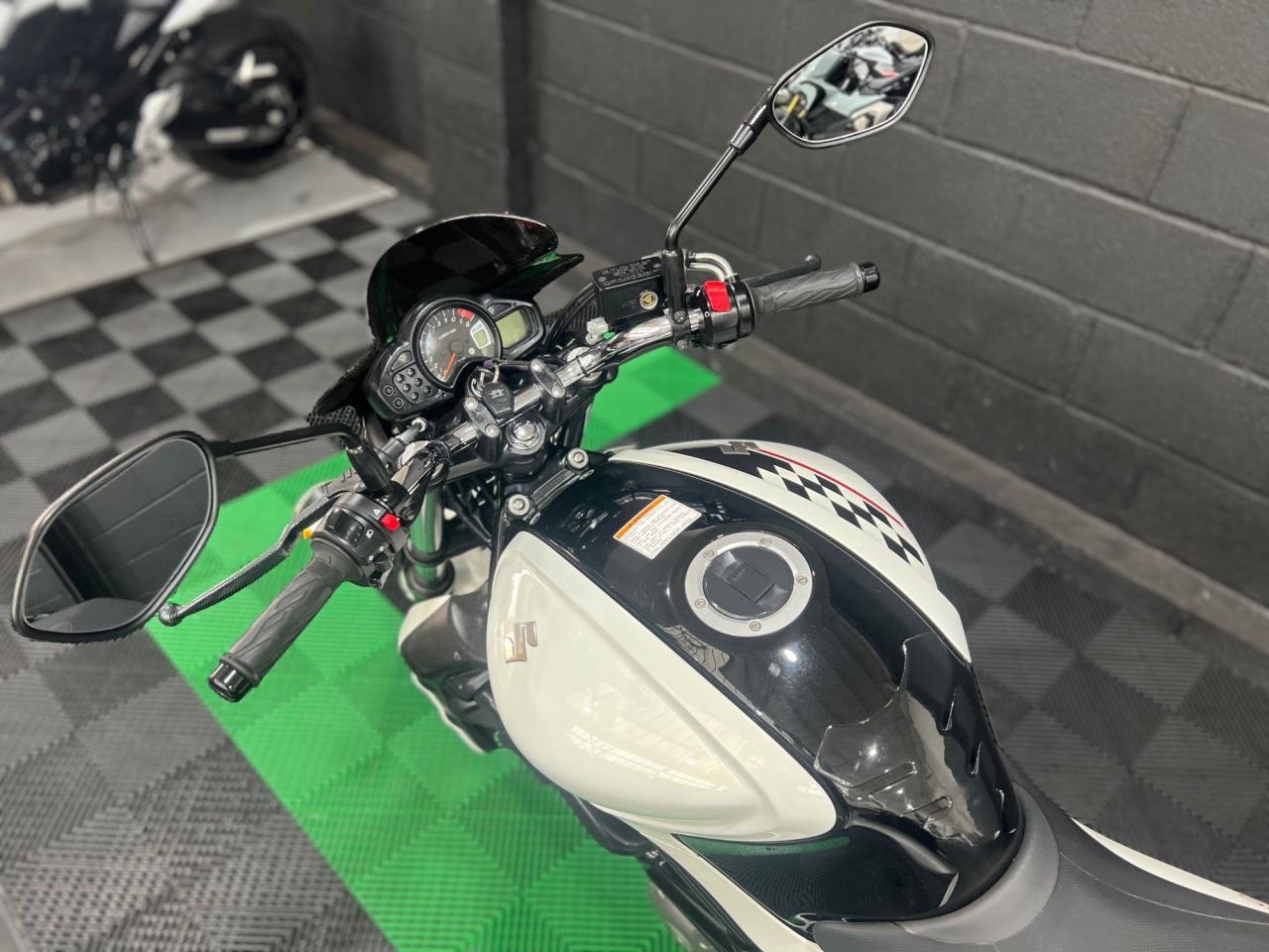 Used Suzuki Gladius 650 for sale - 78434802: Photo 22