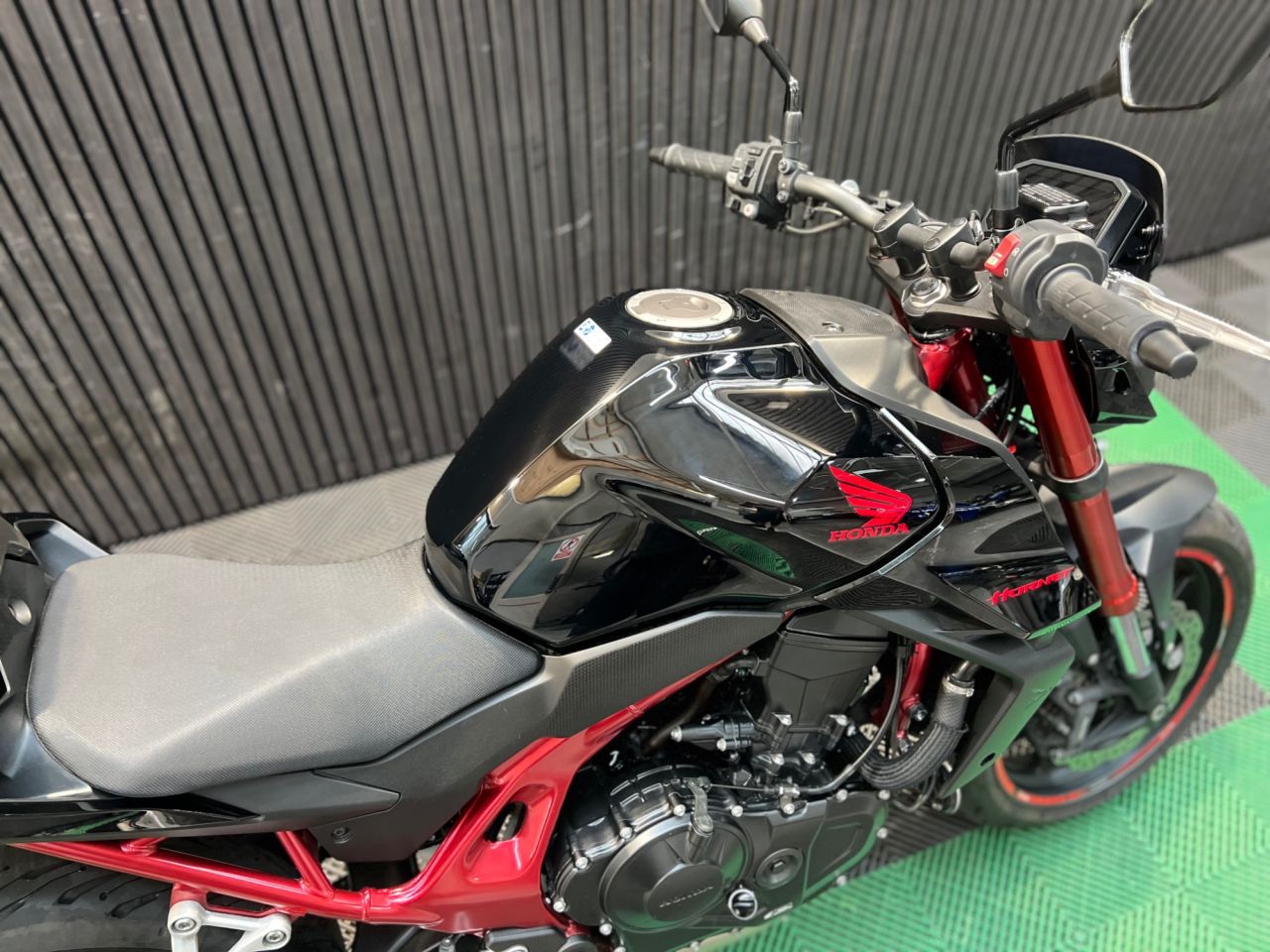 Used Honda CB750 Hornet for sale - 78768066: Photo 16