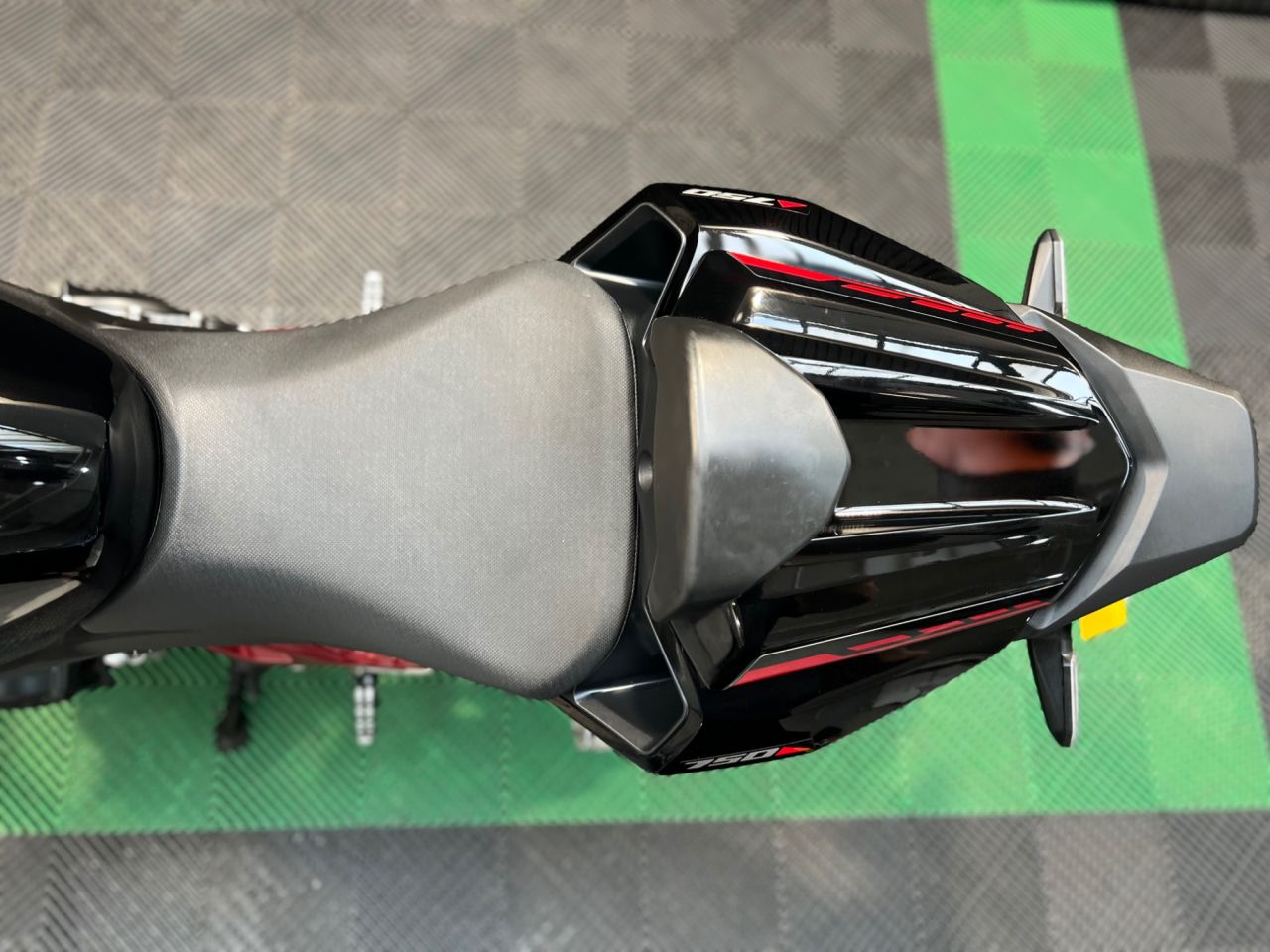 Used Honda CB750 Hornet for sale - 78768066: Photo 21