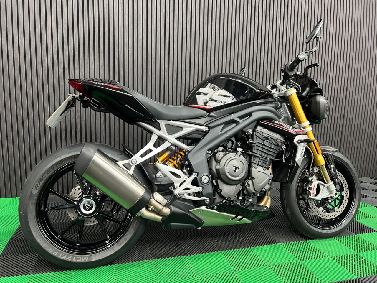 Used Triumph Speed triple 1200 for sale - 78435094: Photo 4