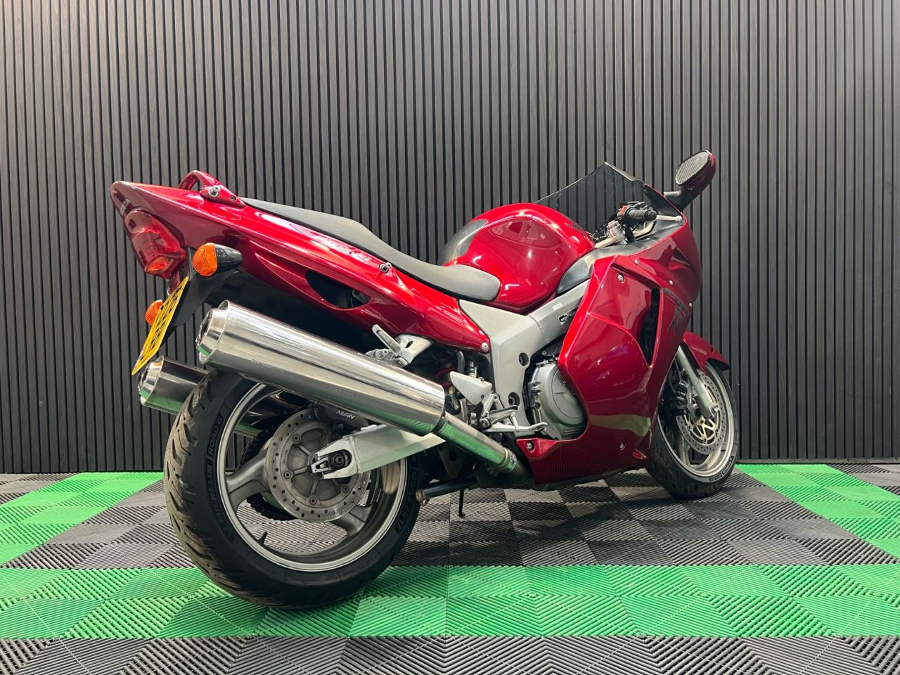 Used Honda CBR1100XX Super Blackbird for sale - 78434916: Photo 11
