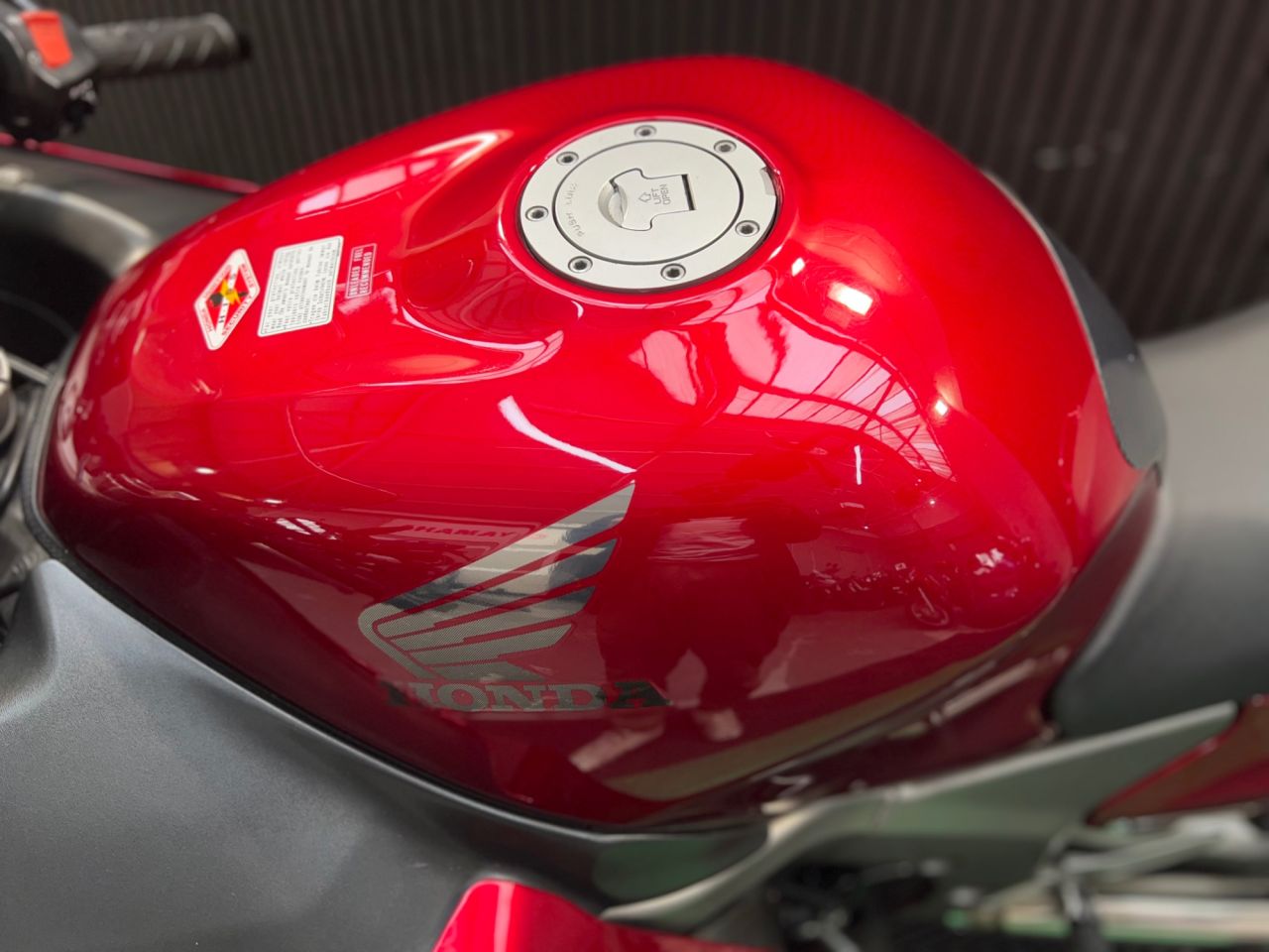 Used Honda CBR1100XX Super Blackbird for sale - 78434916: Photo 25