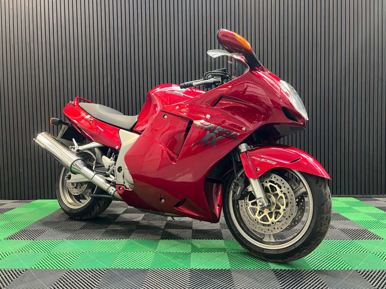 Used Honda CBR1100XX Super Blackbird for sale - 78434916: Photo 6