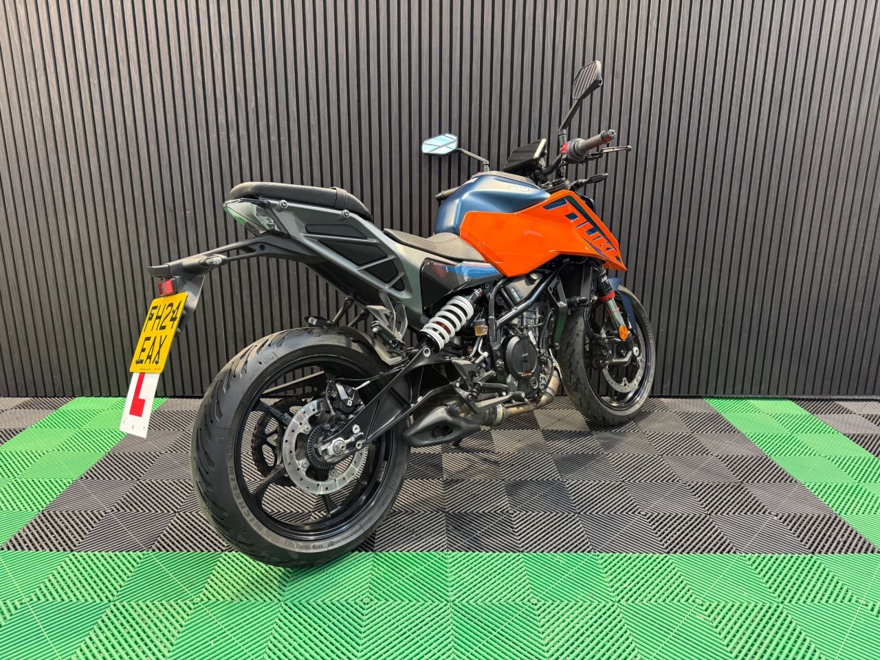 Used KTM 125 Duke for sale - 78435468: Photo 11