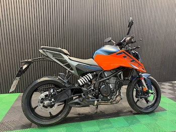 Used KTM 125 Duke undefined for sale - bike-78435468: Photo