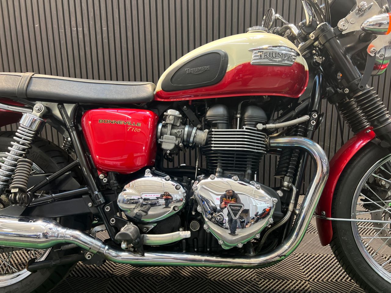 Used Triumph Bonneville T100 for sale - 78434742: Photo 13