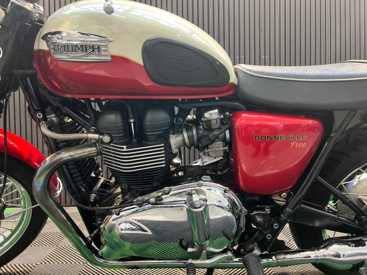Used Triumph Bonneville T100 for sale - 78434742: Photo 19