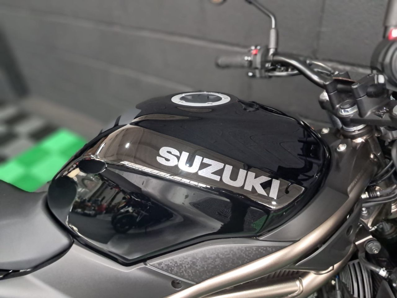 Used Suzuki DL 650 for sale - 78435040: Photo 15