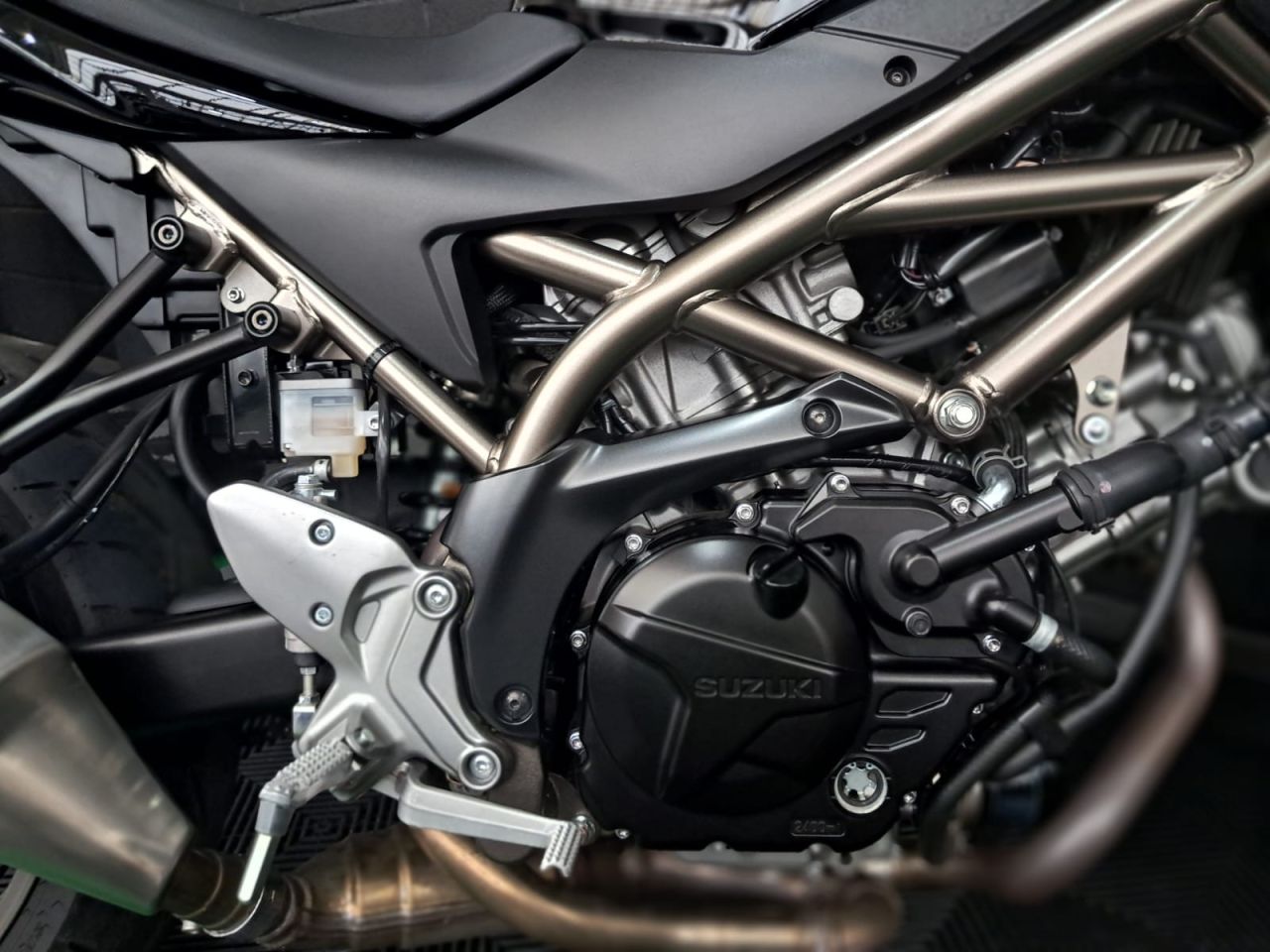 Used Suzuki DL 650 for sale - 78435040: Photo 16