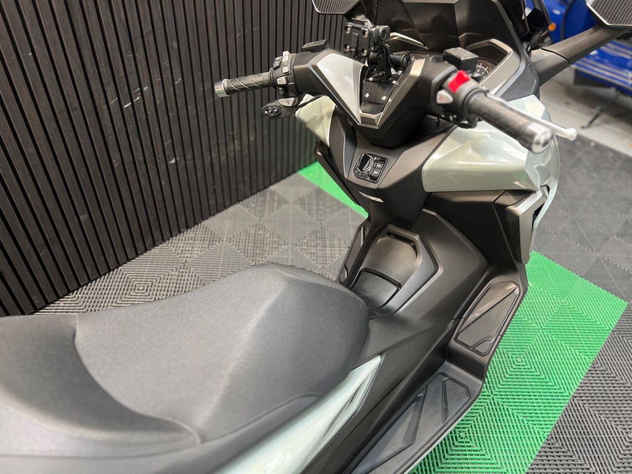Used Honda FORZA 350 for sale - 78435802: Photo 16