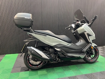 Used Honda FORZA 350 undefined for sale - bike-78435802: Photo