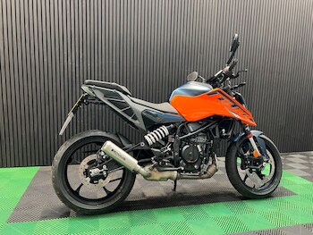 Used KTM 125 Duke undefined for sale - bike-78838733: Photo