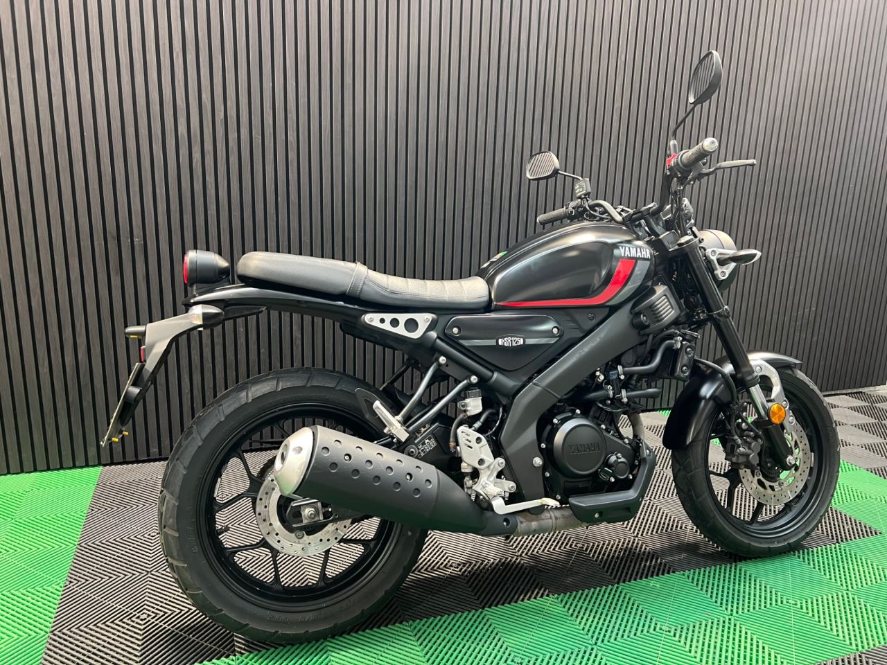 Used Yamaha XSR125 for sale - 78435482: Photo 4