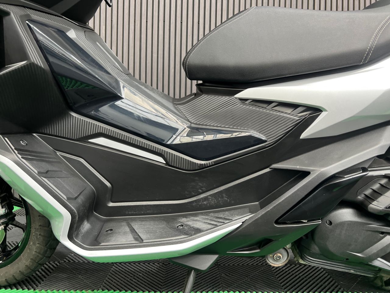 Used Aprilia SR GT for sale - 78435366: Photo 19