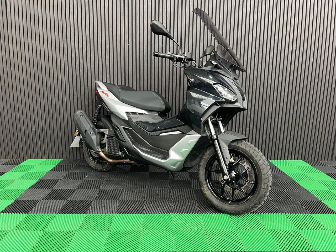 Used Aprilia SR GT for sale - 78435366: Photo 6
