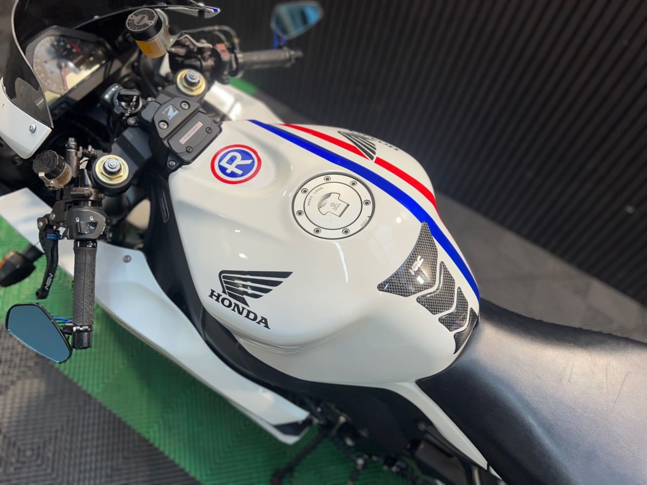 Used Honda CBR1000RR Fireblade for sale - 78434666: Photo 22