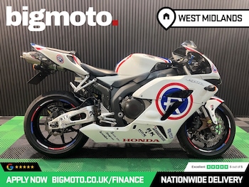 Used Honda CBR1000RR Fireblade undefined for sale - bike-78434666: Photo