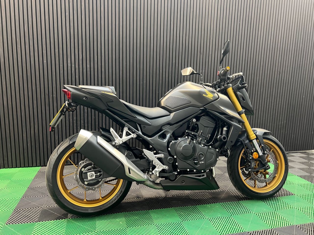 Used Honda CB750 Hornet for sale - 78640107: Photo 4