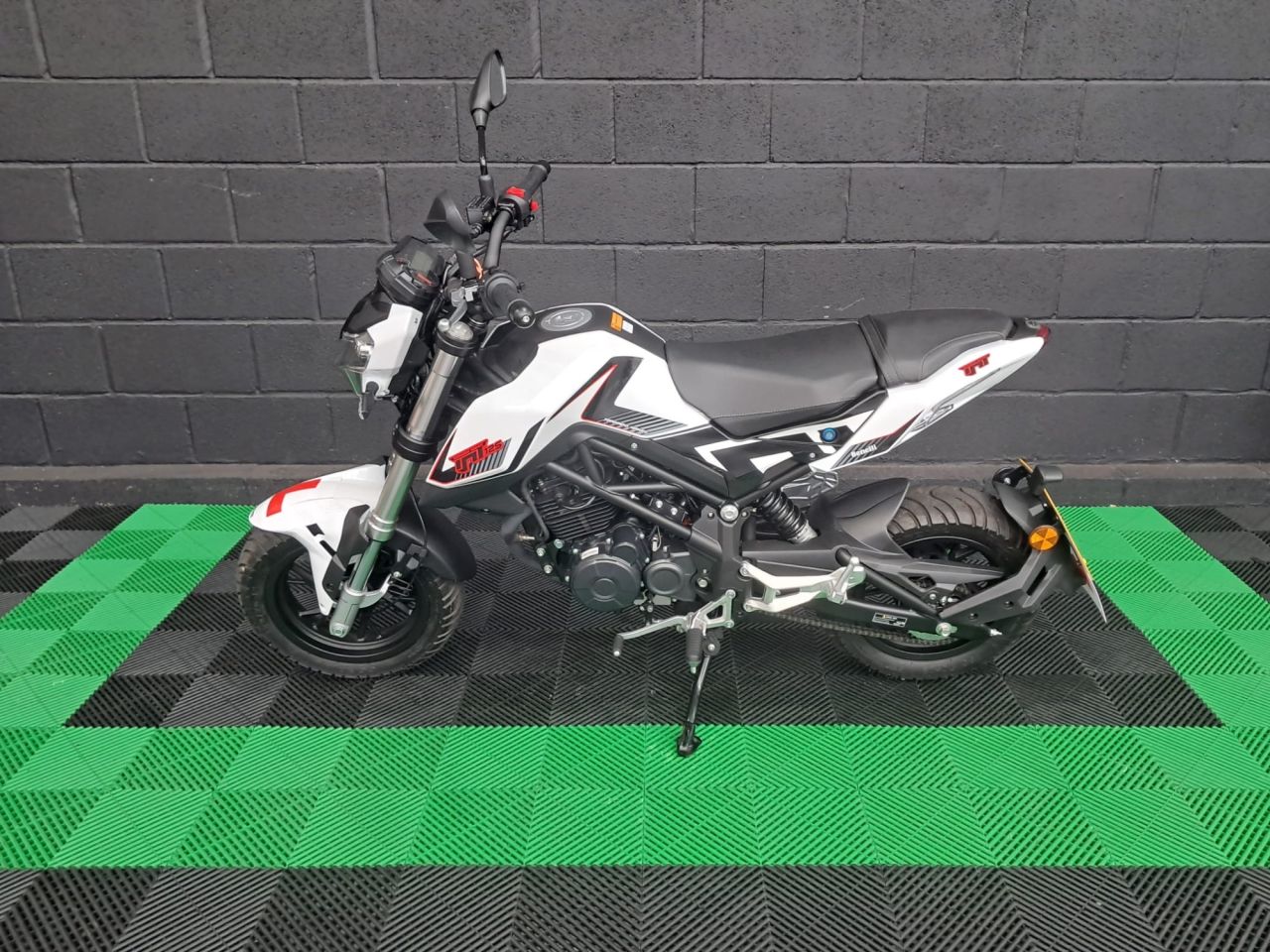 Used Benelli Tornado 125 for sale - 78435053: Photo 9