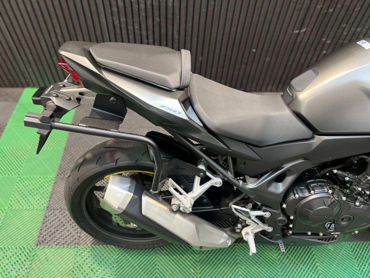 Used Honda CB750 Hornet for sale - 78734446: Photo 15