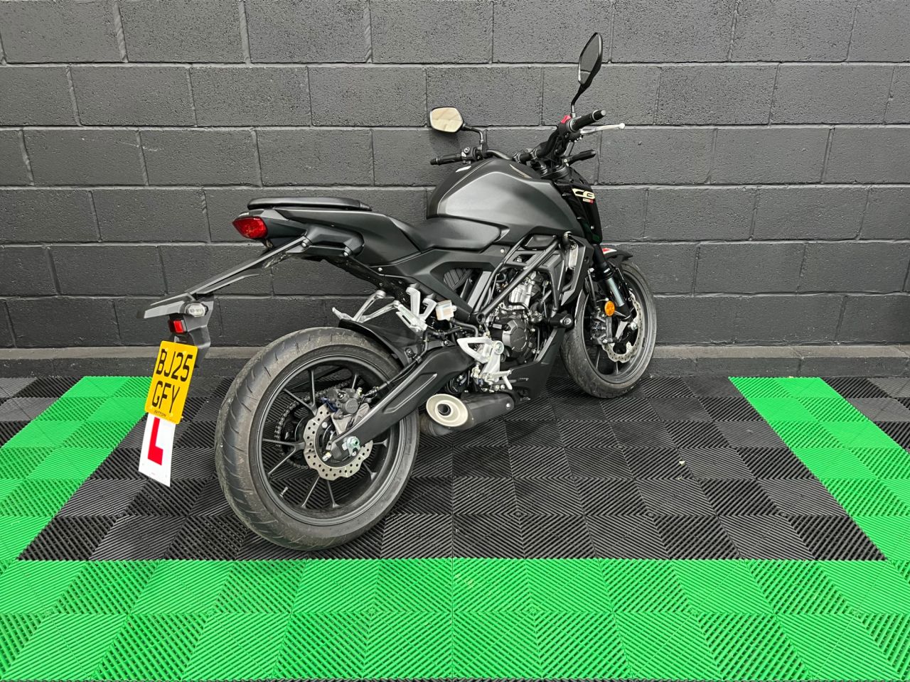 Used Honda CB125R for sale - 78434532: Photo 11