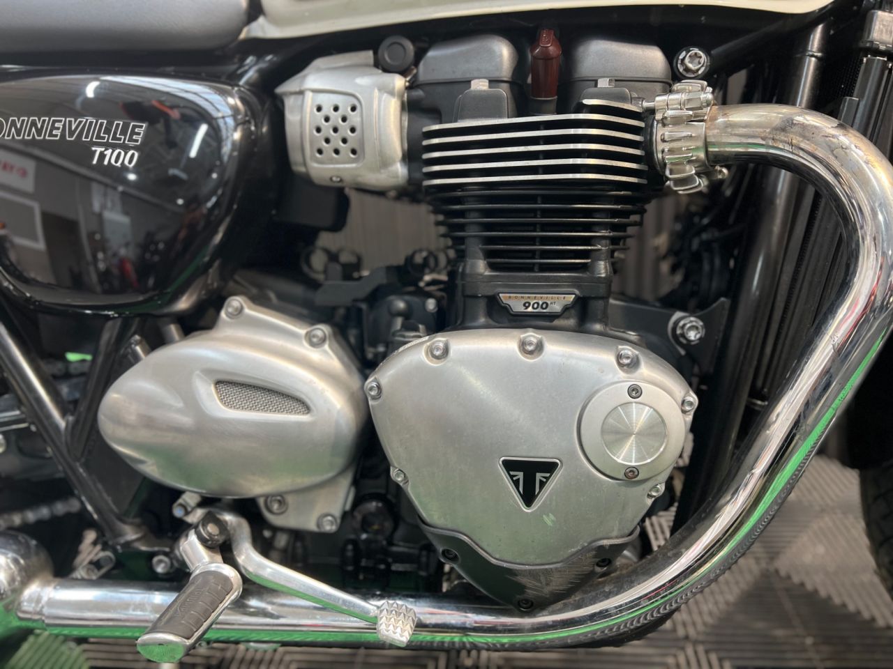 Used Triumph Bonneville T100 for sale - 78435202: Photo 14