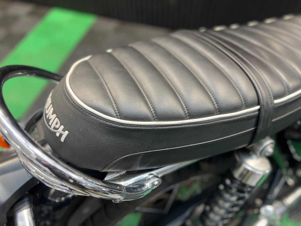 Used Triumph Bonneville T100 for sale - 78435202: Photo 16
