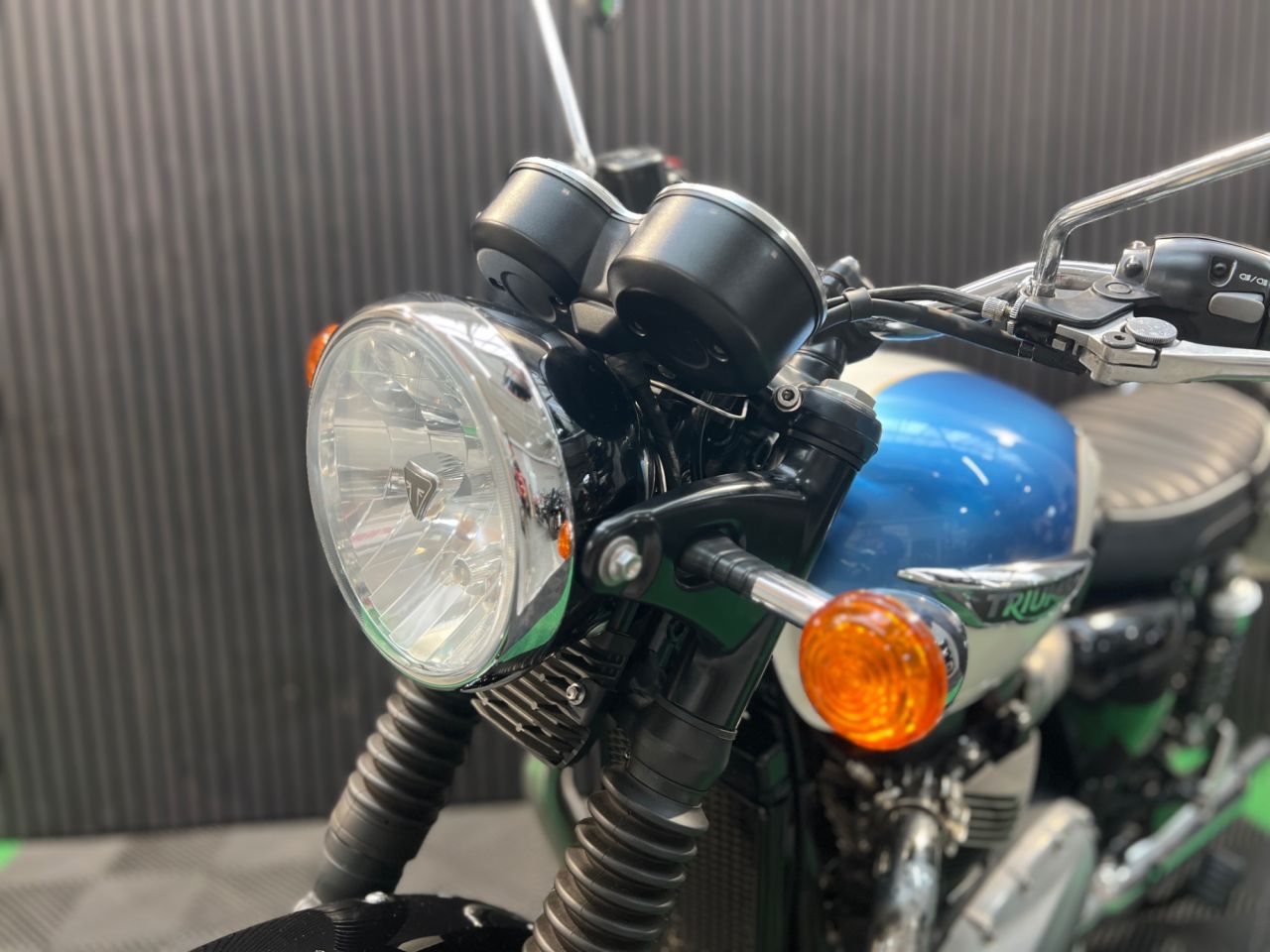 Used Triumph Bonneville T100 for sale - 78435202: Photo 23