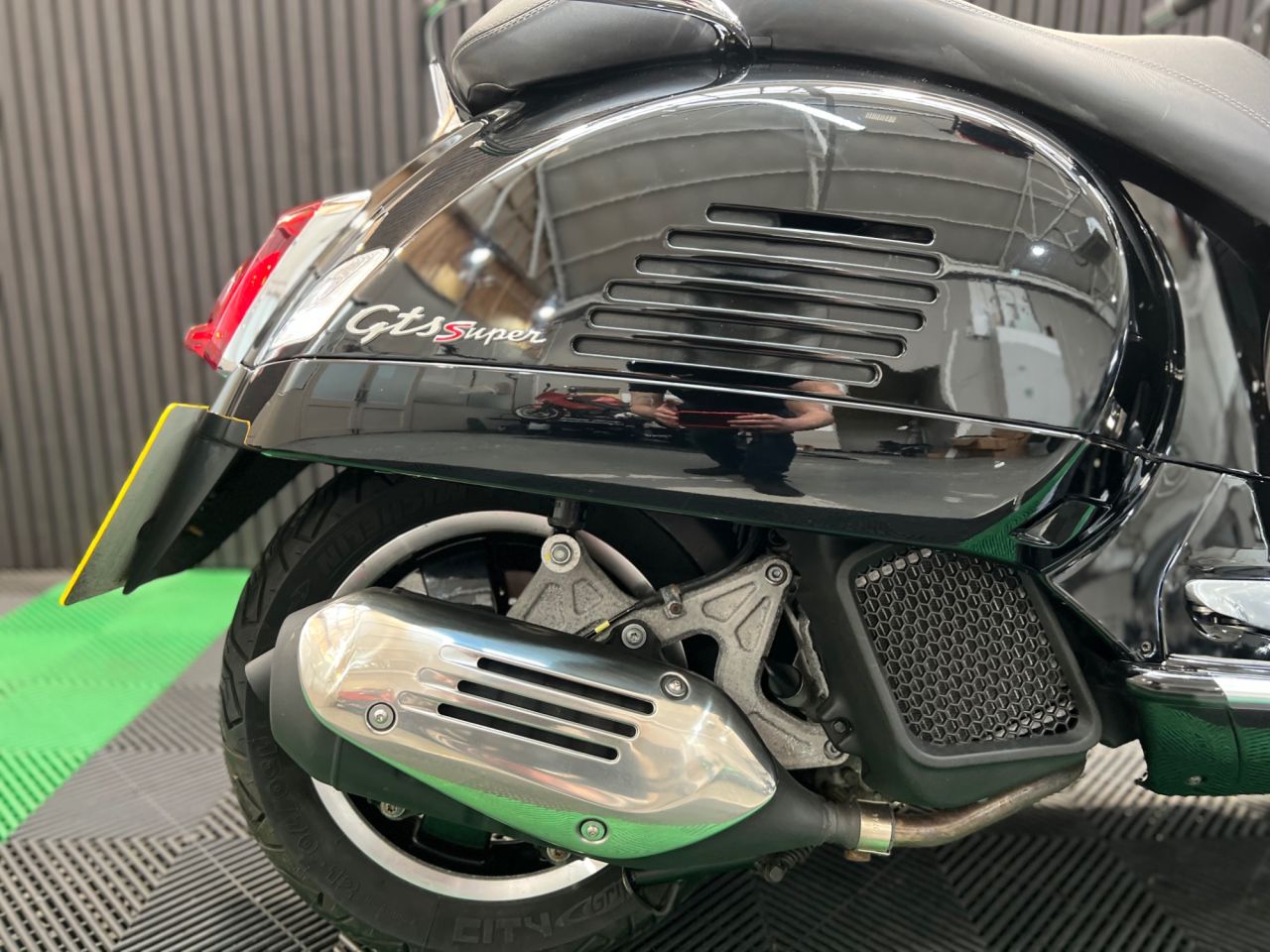 Used Piaggio Vespa GTS for sale - 78435596: Photo 12