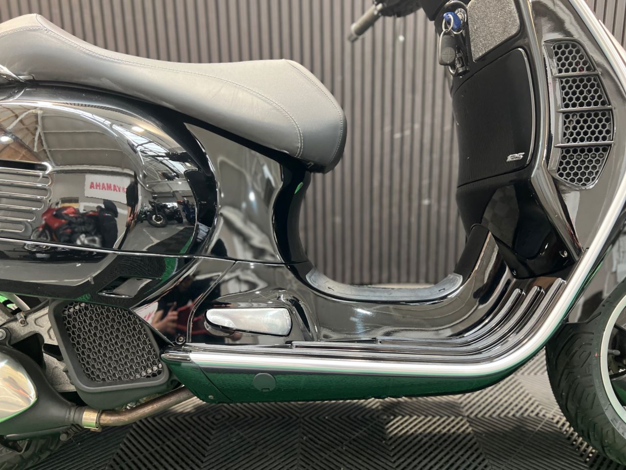 Used Piaggio Vespa GTS for sale - 78435596: Photo 13