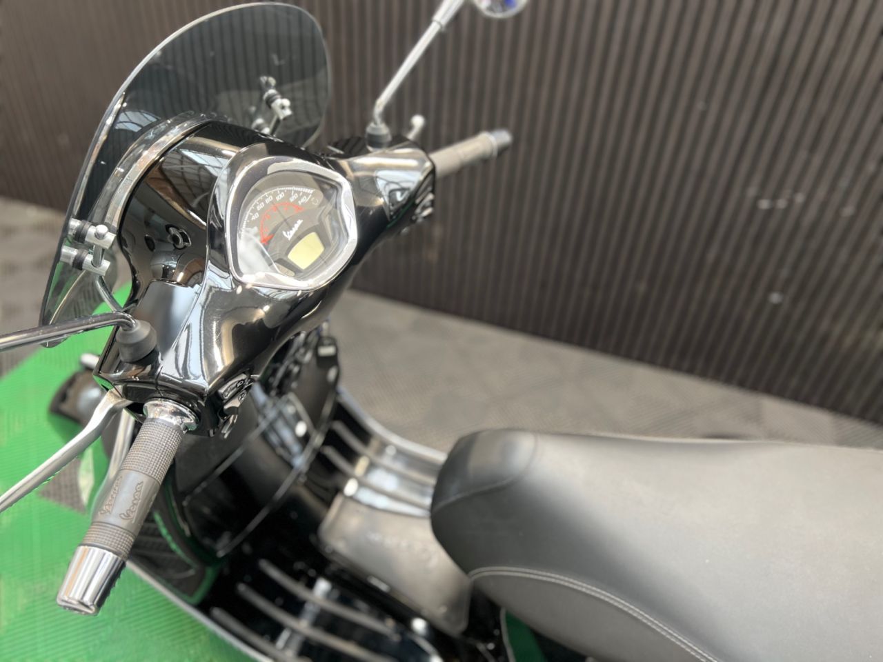 Used Piaggio Vespa GTS for sale - 78435596: Photo 22