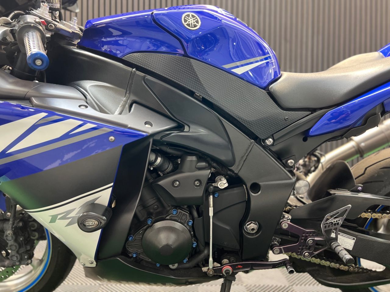 Used Yamaha R1 for sale - 78693577: Photo 19