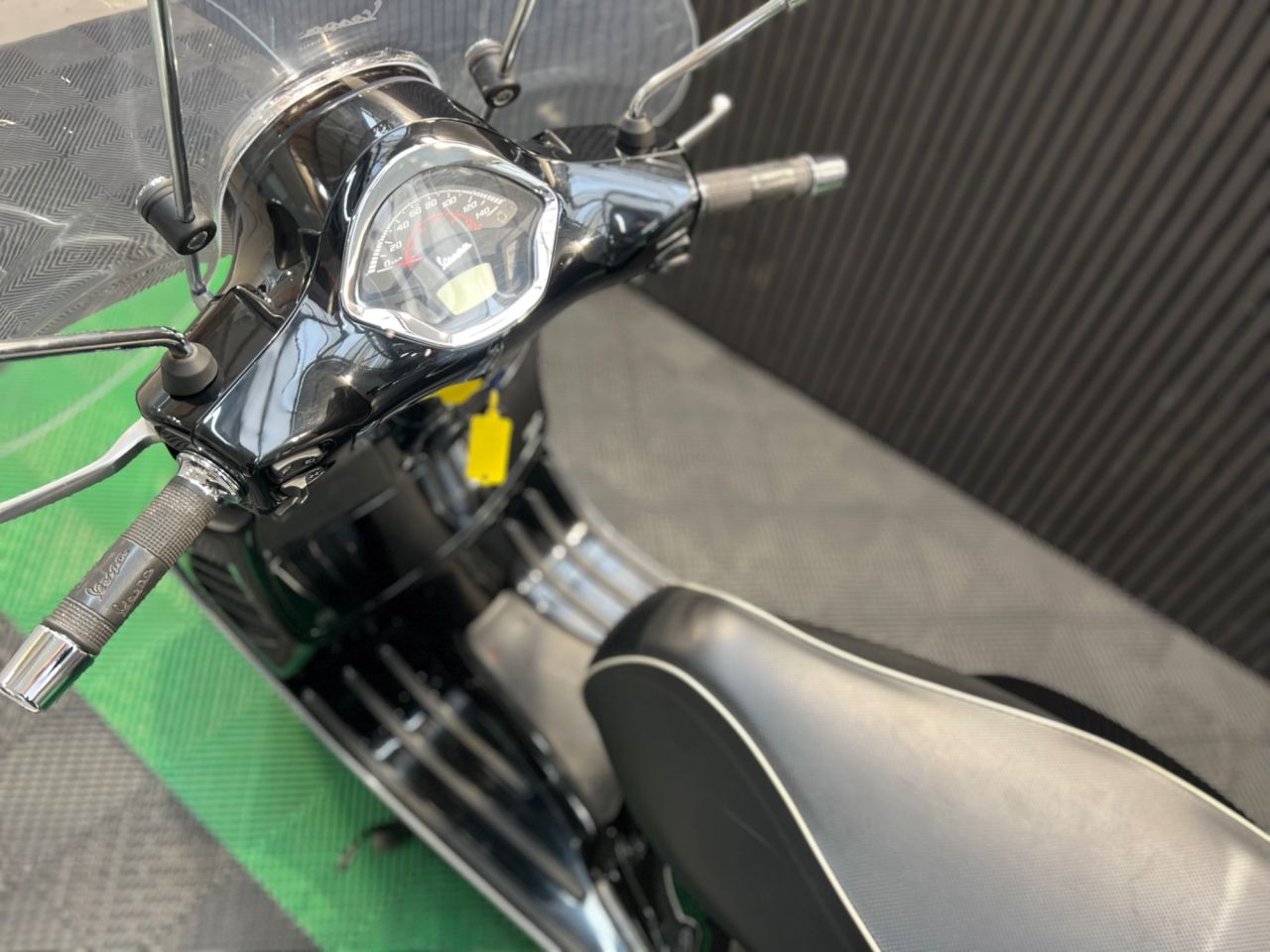 Used Piaggio Vespa GTS for sale - 78435334: Photo 22