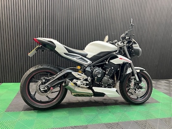 Used Triumph Street Triple 765 undefined for sale - bike-78552496: Photo