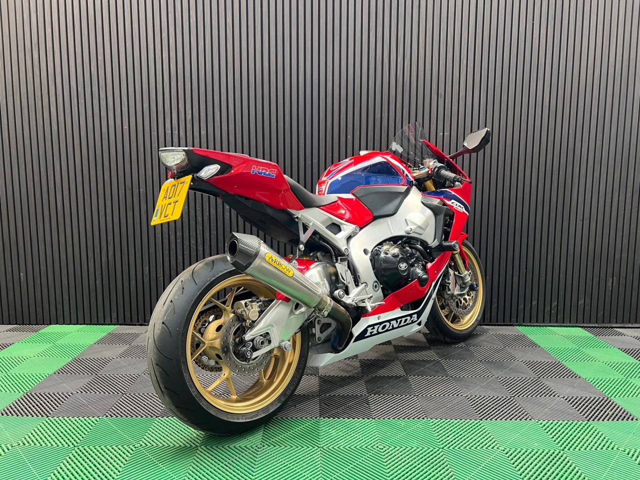 Used Honda CBR1000RR Fireblade for sale - 78640125: Photo 11