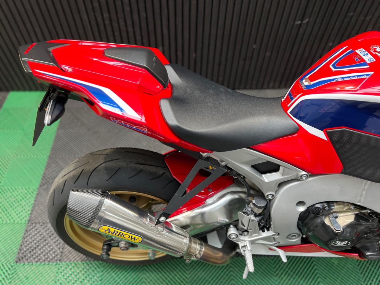 Used Honda CBR1000RR Fireblade for sale - 78640125: Photo 15