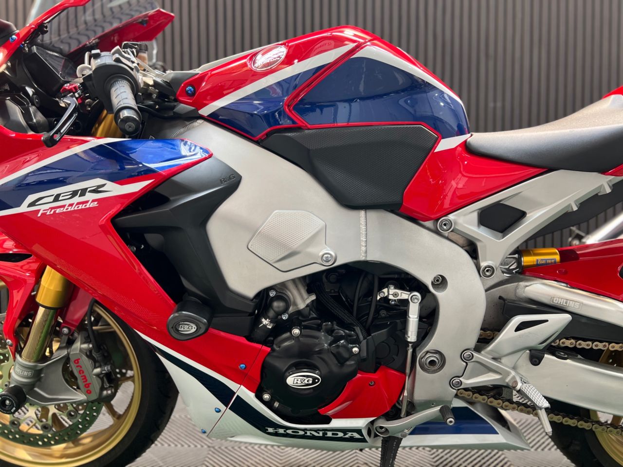 Used Honda CBR1000RR Fireblade for sale - 78640125: Photo 19