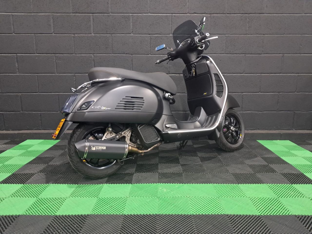 Used Piaggio Vespa GTS for sale - 78434955: Photo 11