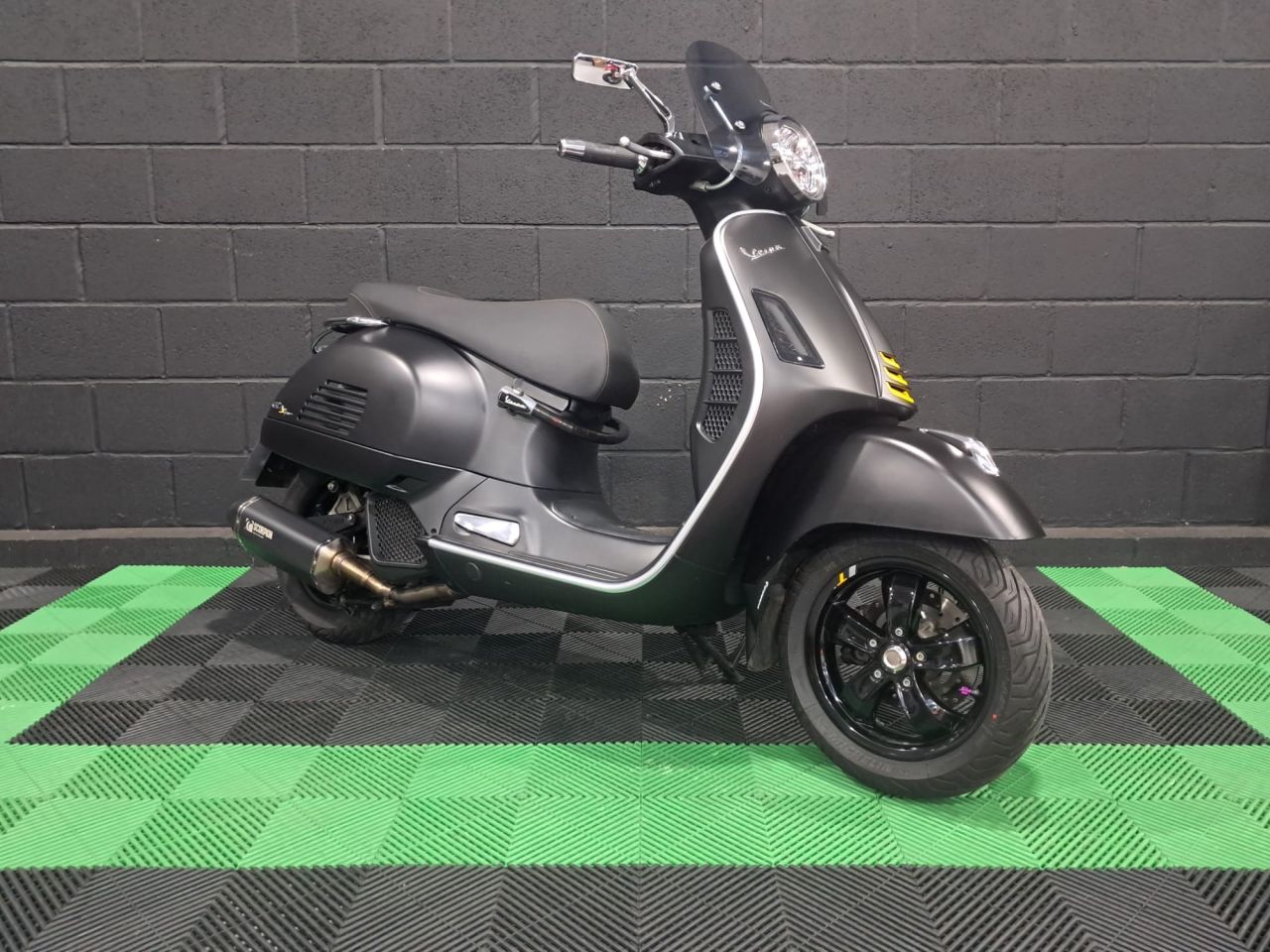 Used Piaggio Vespa GTS for sale - 78434955: Photo 6