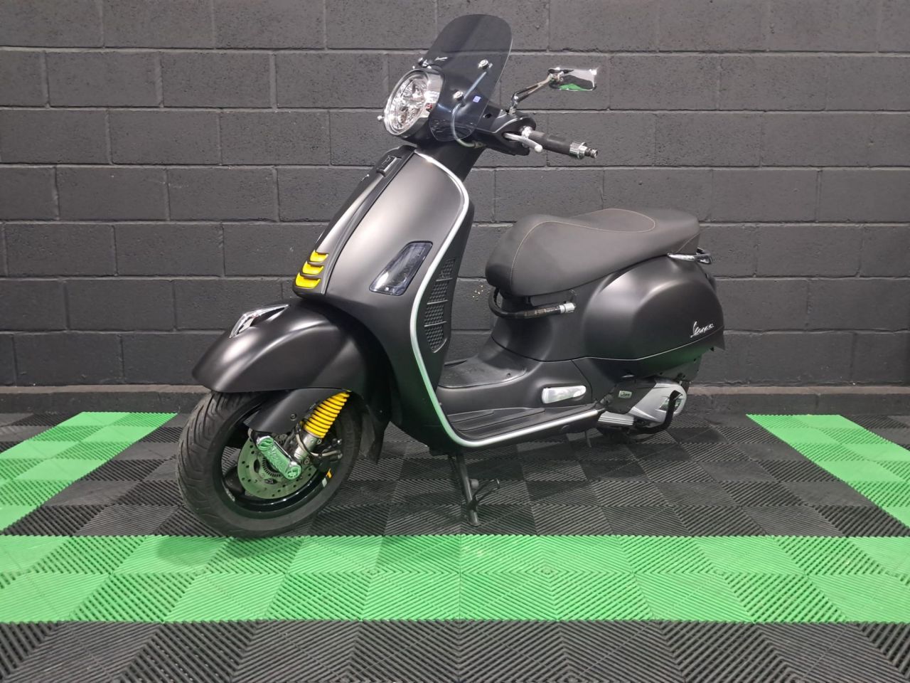 Used Piaggio Vespa GTS for sale - 78434955: Photo 7