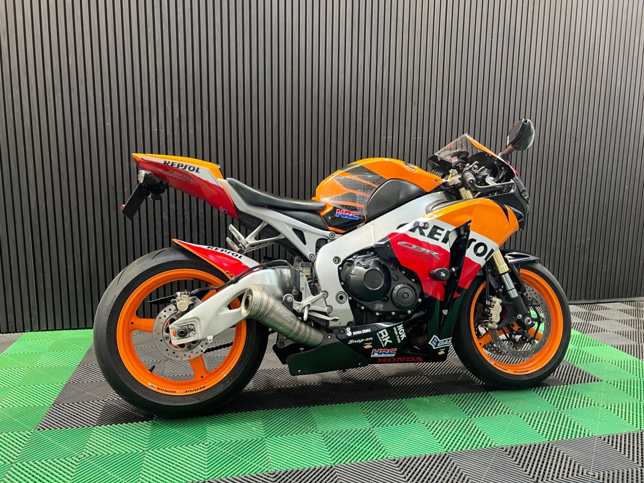 Used Honda CBR1000RR Fireblade for sale - 78725095: Photo 4
