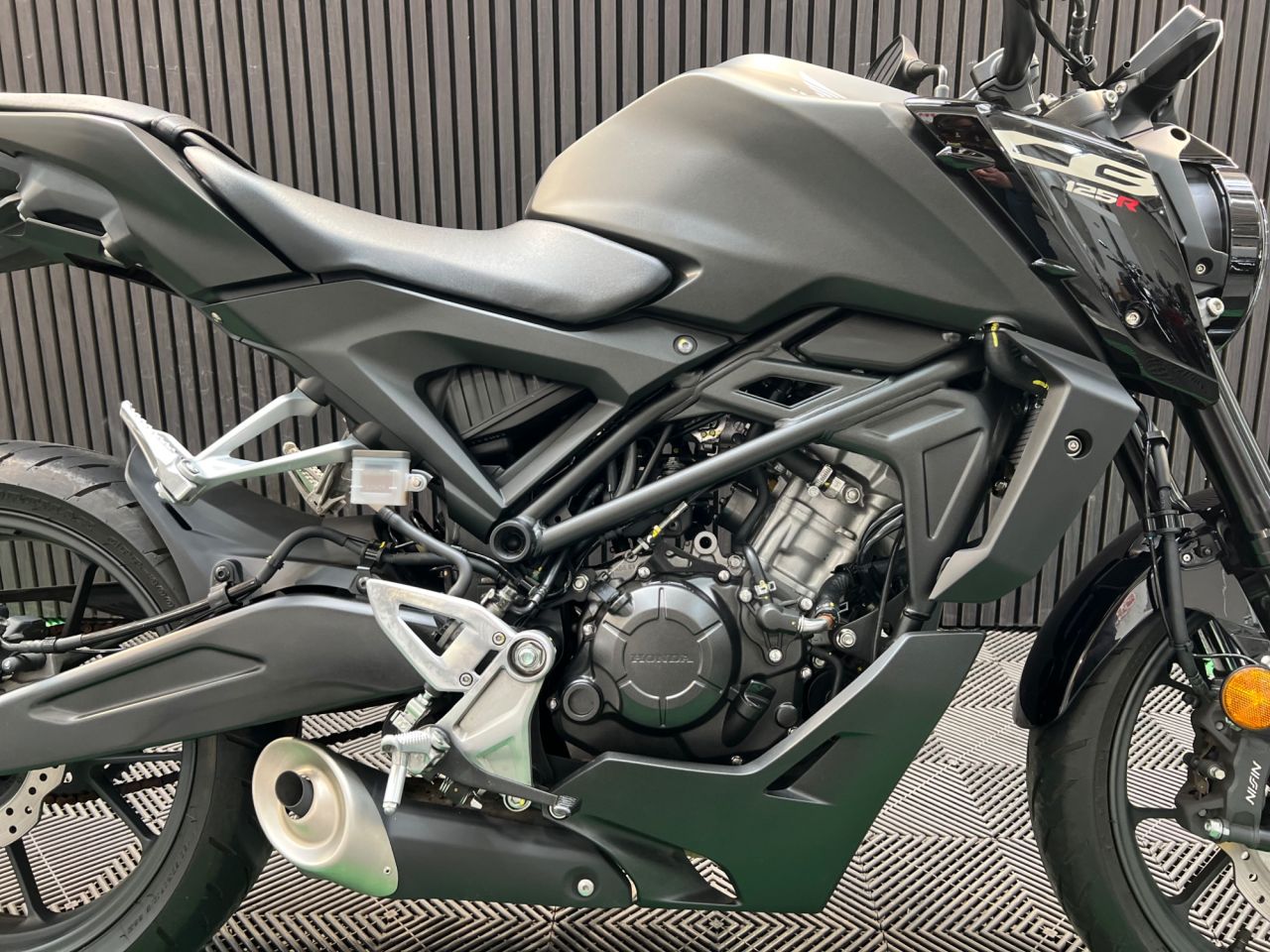 Used Honda CB125R for sale - 78640167: Photo 13