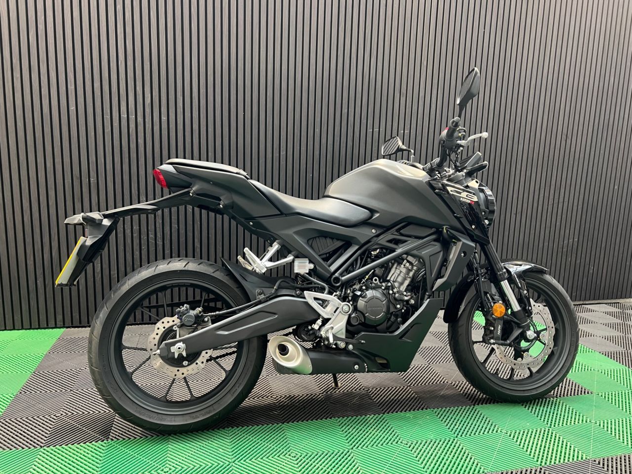 Used Honda CB125R for sale - 78640167: Photo 4