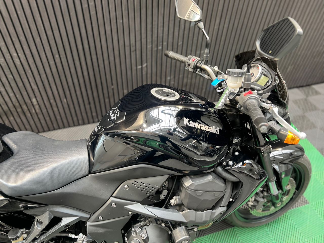 Used Kawasaki Z750 for sale - 78641512: Photo 16