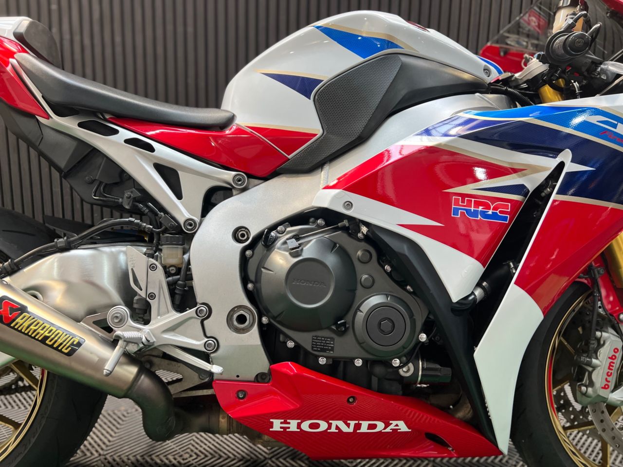 Used Honda CBR1000RR Fireblade for sale - 78836544: Photo 13