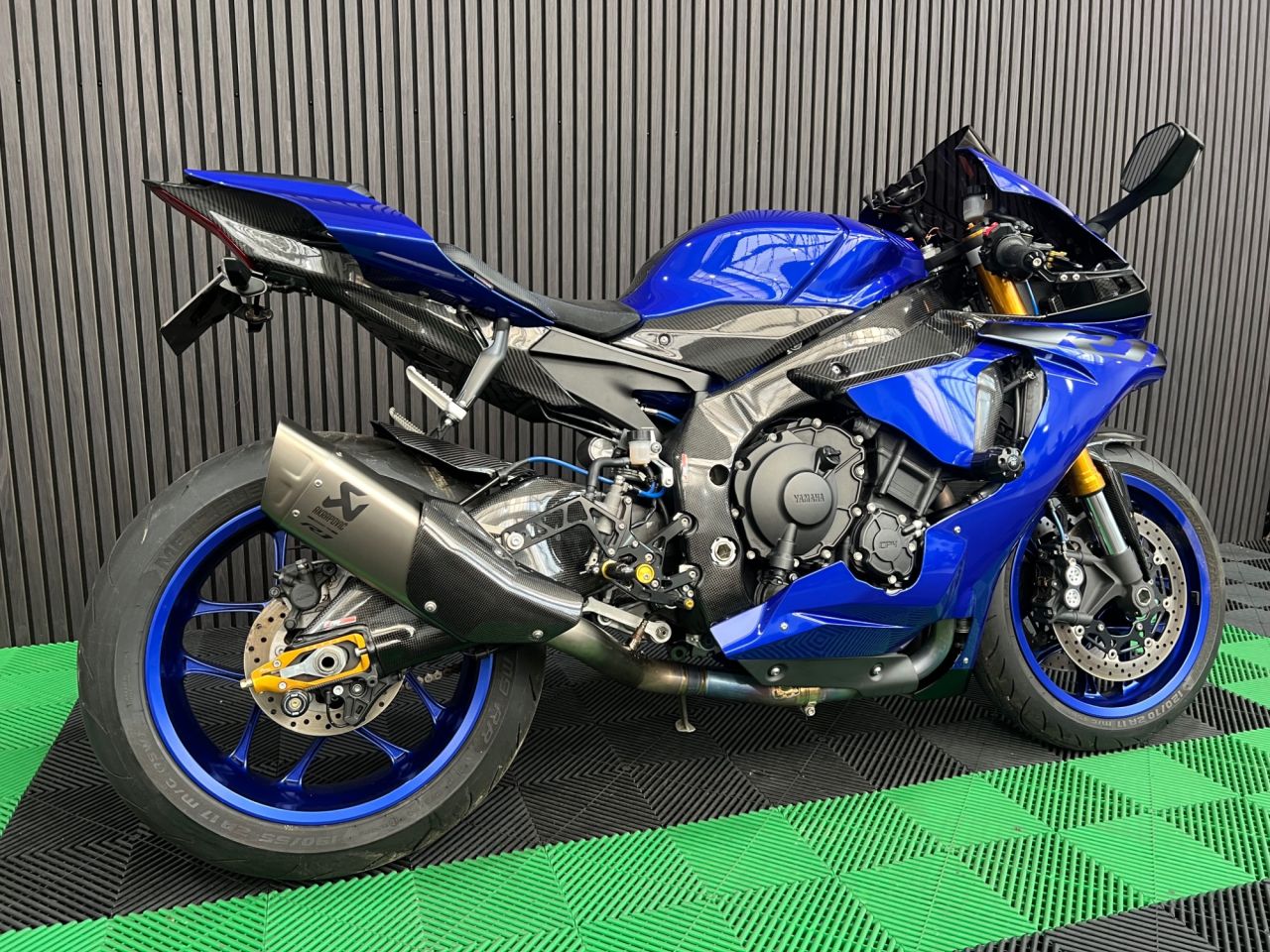 Used Yamaha R1 for sale - 78435380: Photo 4