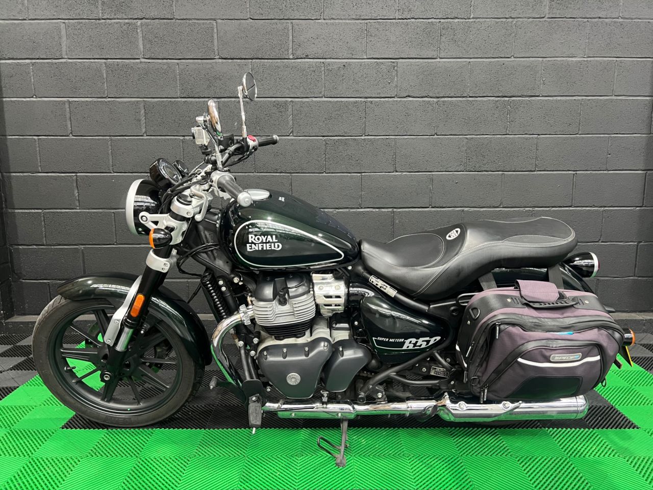 Used Royal Enfield Super Meteor 650 for sale - 78435312: Photo 7